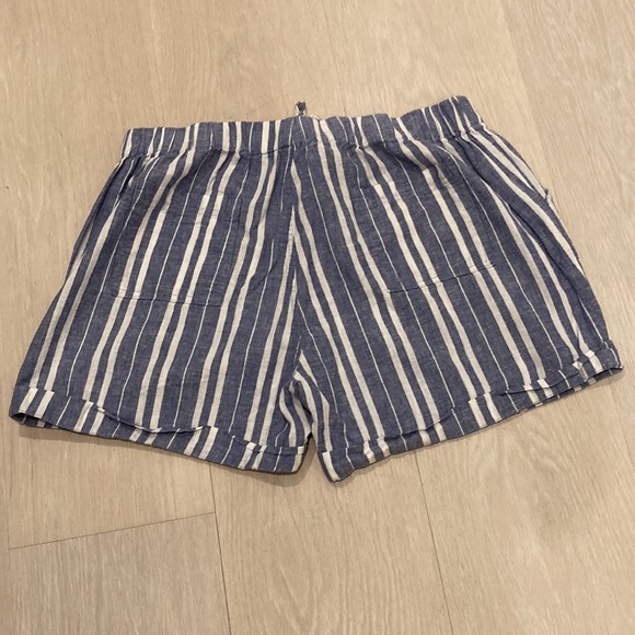 JUSTliving shorts. - Picture 2 of 4